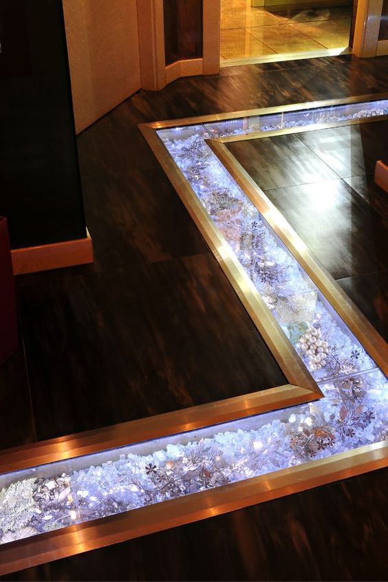 Glass flooring with patterns